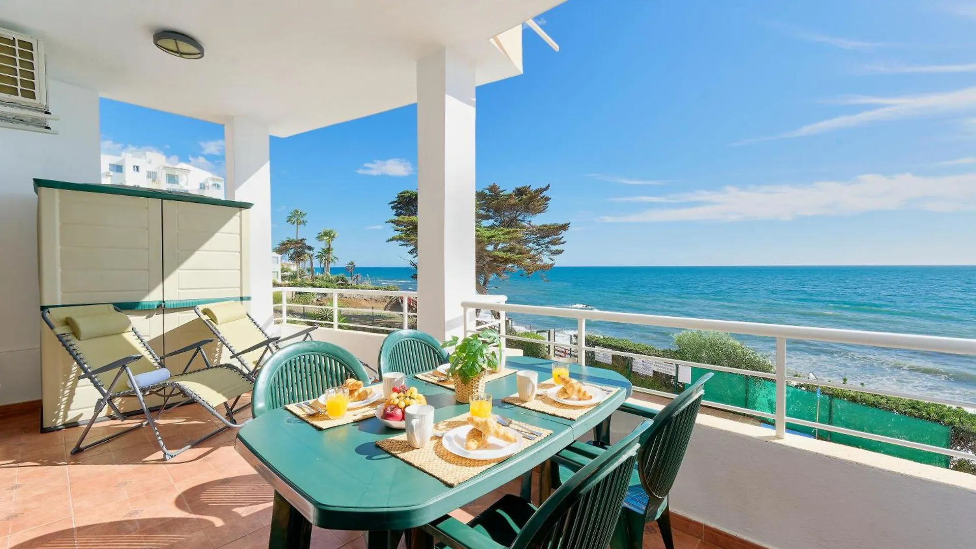 Rose I Vistas And Direct Access To The Sea Mijas Costa Apartamento Málaga 0*,