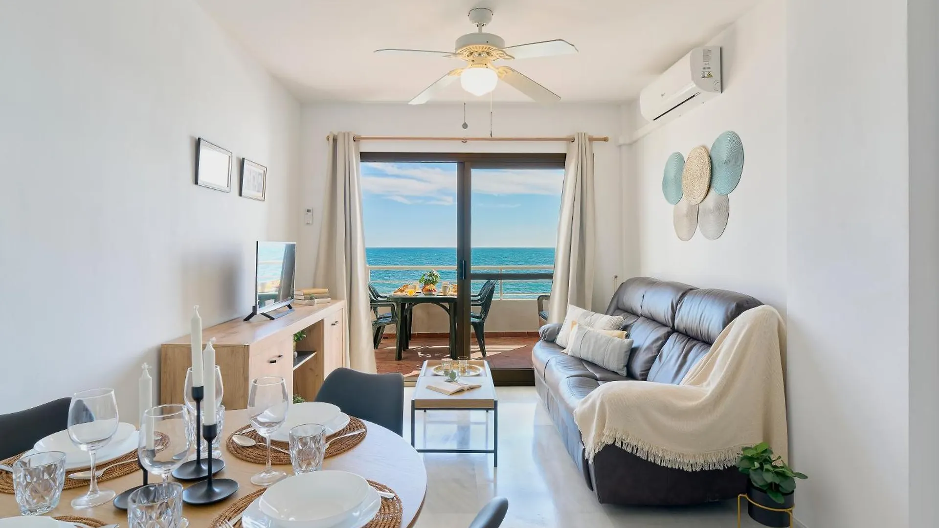 Rose I Vistas And Direct Access To The Sea Mijas Costa Apartamento Málaga