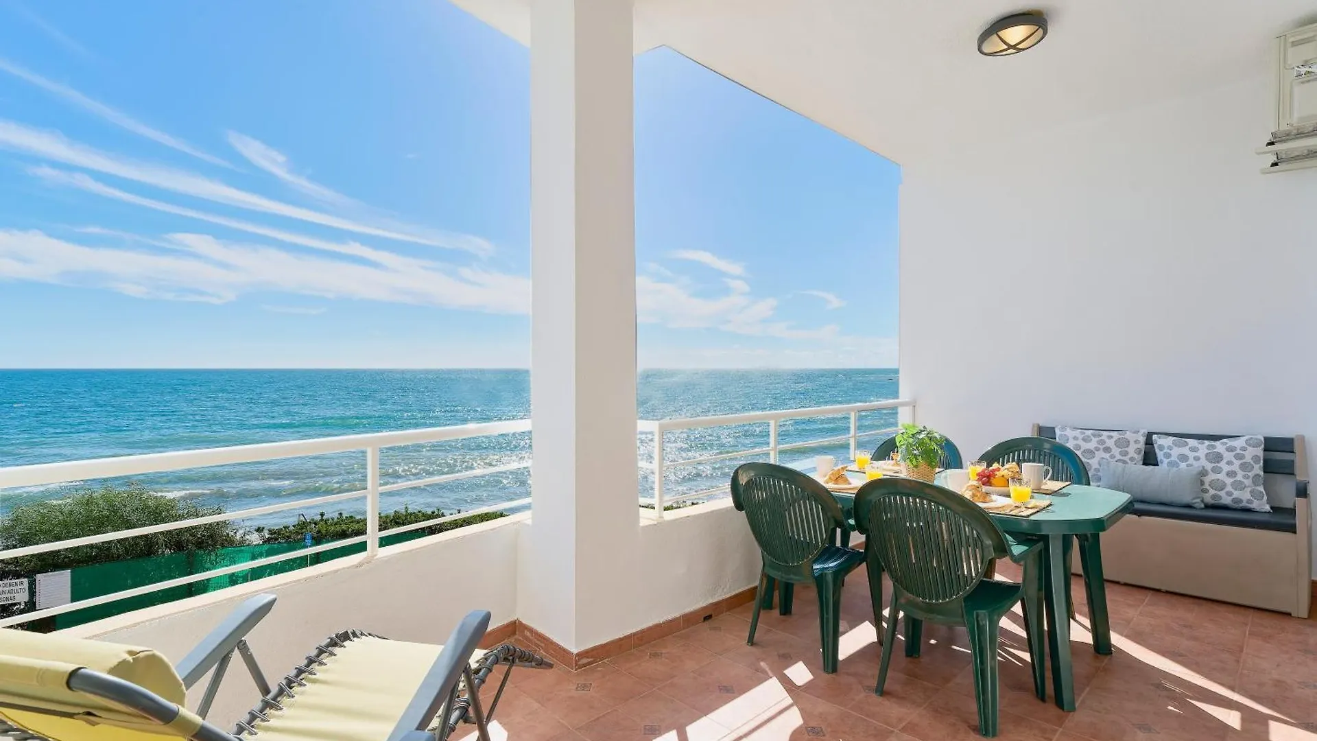 Rose I Vistas And Direct Access To The Sea Mijas Costa Apartamento Málaga