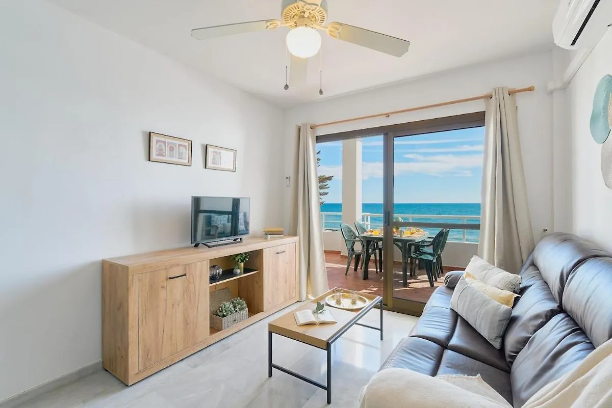 Rose I Vistas And Direct Access To The Sea Mijas Costa Apartamento Málaga 0*,
